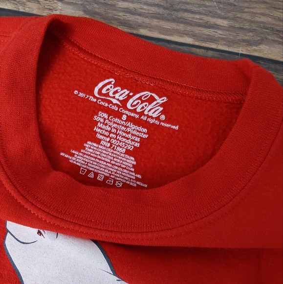 Vintage Coca Cola Red Polar Bear Sweatshirt - Picture 4 of 4